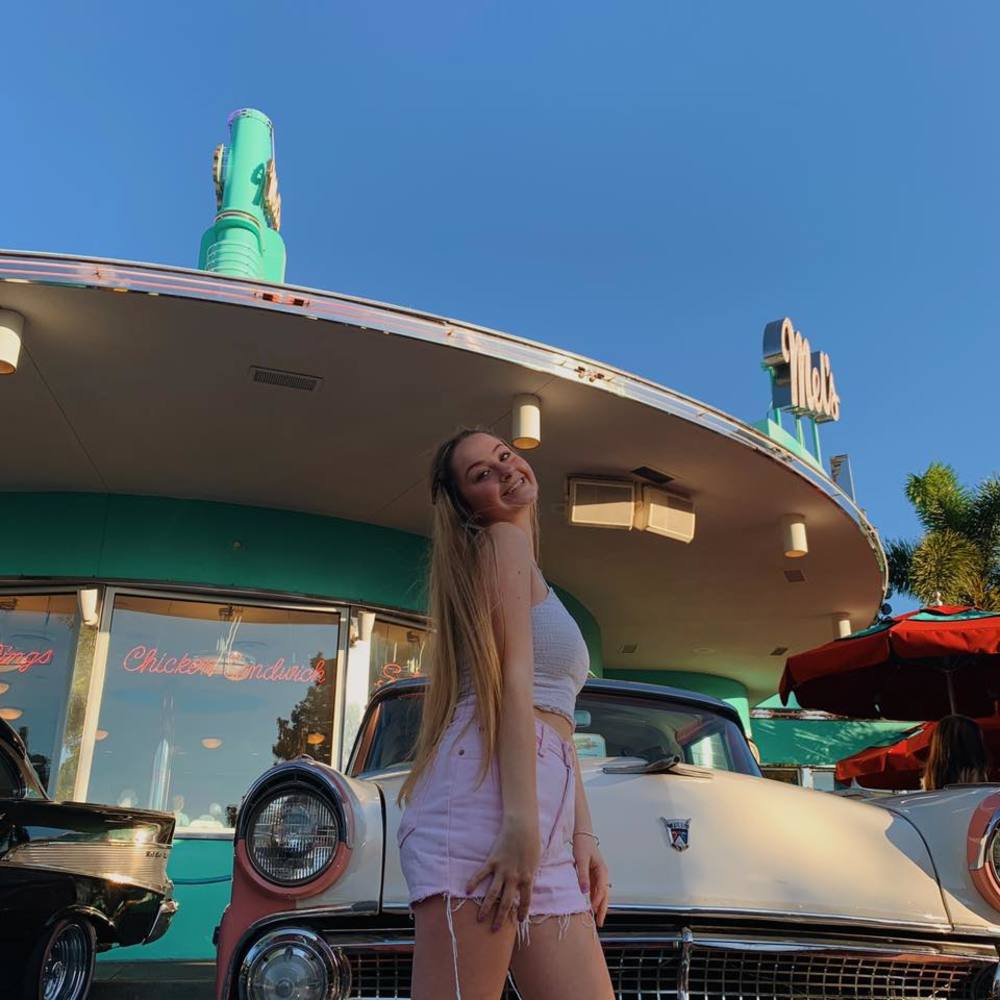 Meet your Posher, Sydney